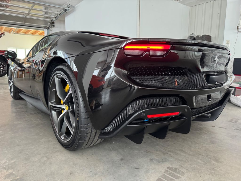 Ferrari 296 GTB 2024