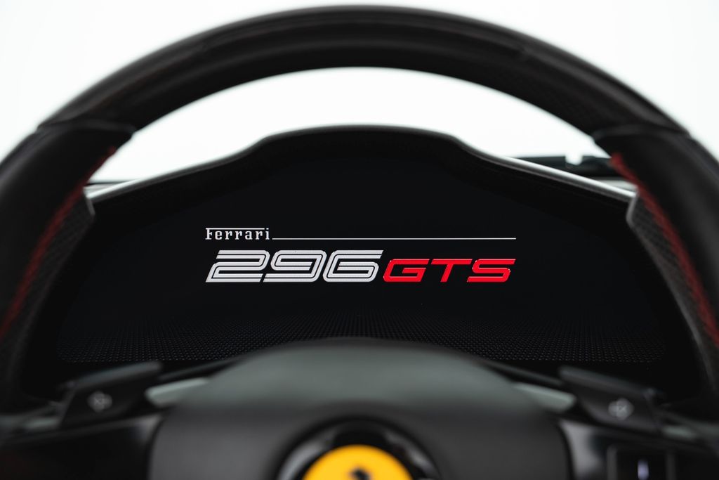 Ferrari 296 GTS 2023