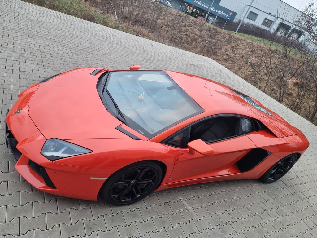 Lamborghini Aventador 2013