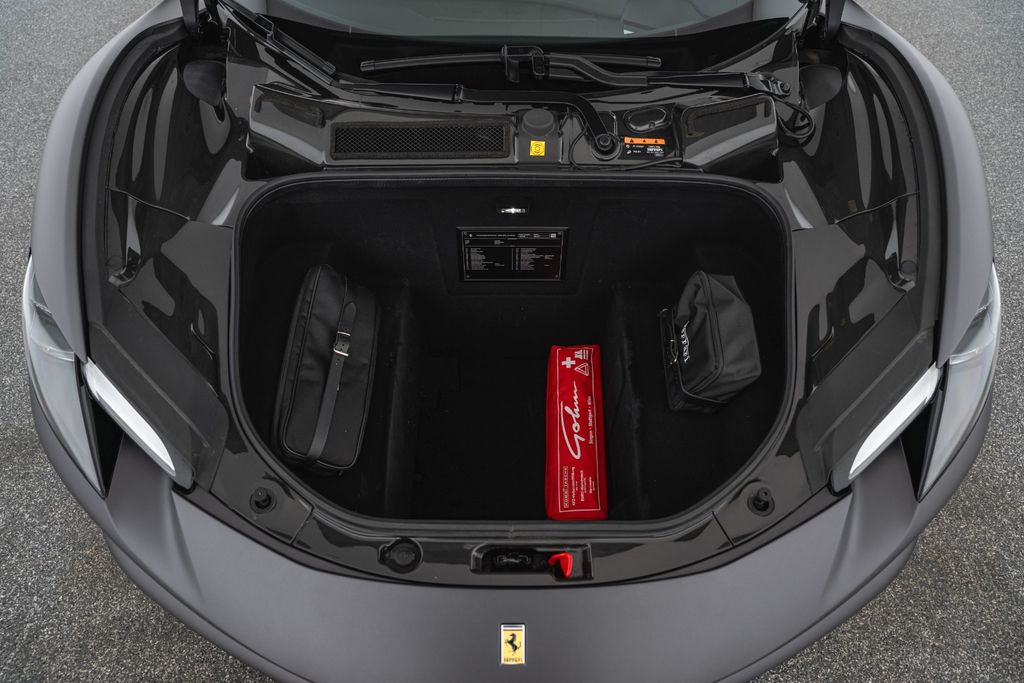 Ferrari 296 GTS 2023