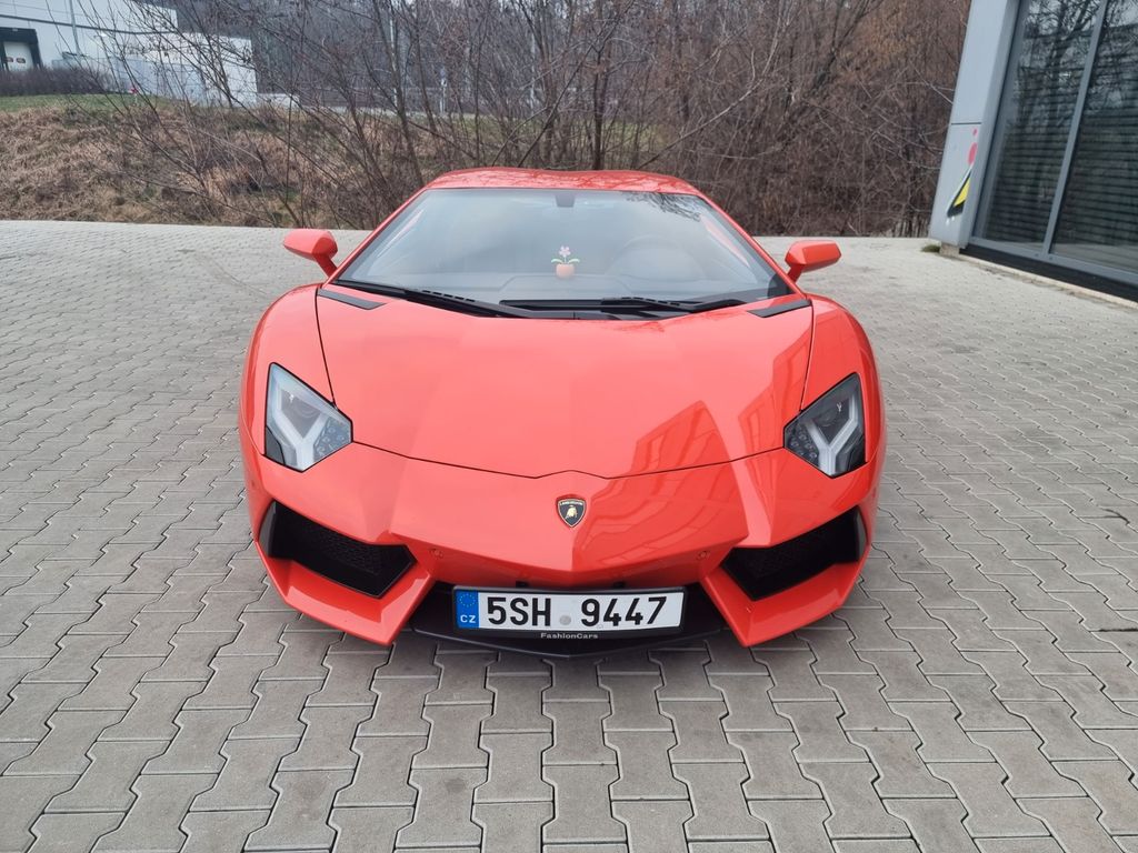 Lamborghini Aventador 2013