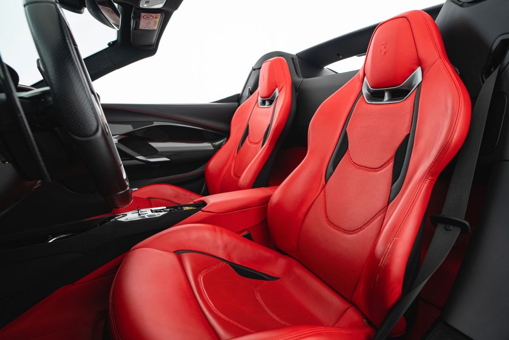 Ferrari 296 GTS 2023