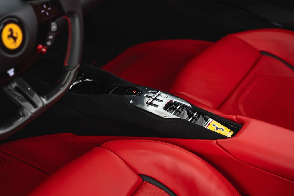 Ferrari 296 GTS 2023