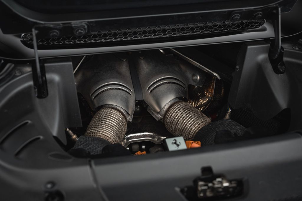 Ferrari 296 GTS 2023