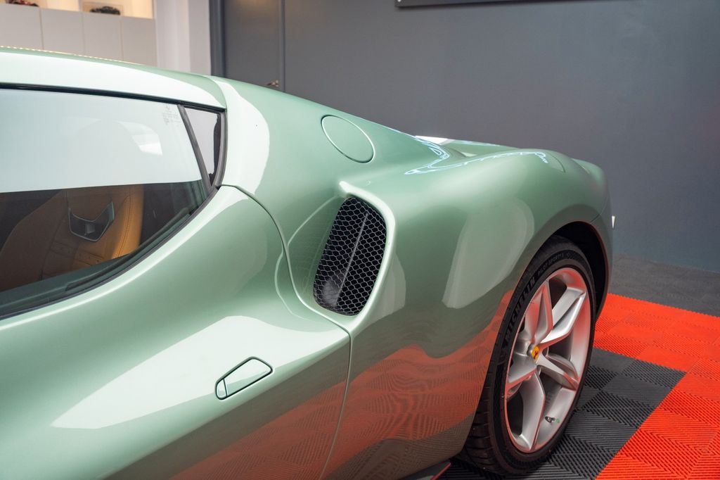 Ferrari 296 GTB 2024