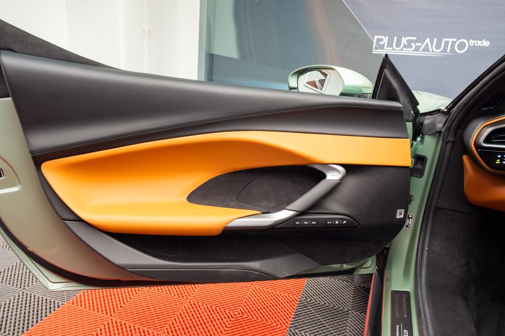 Ferrari 296 GTB 2024