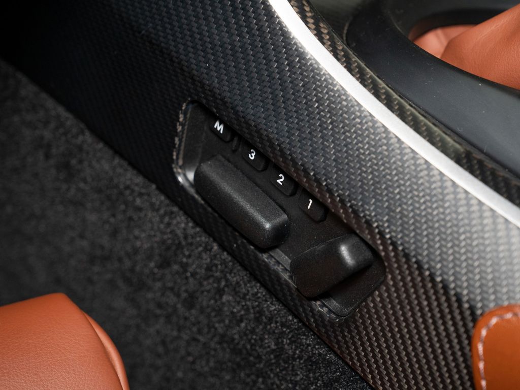 Aston Martin V12 Vantage 2019