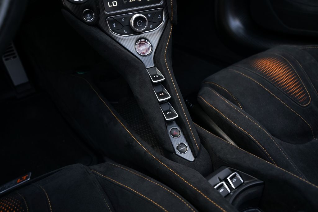 McLaren 765LT 2022