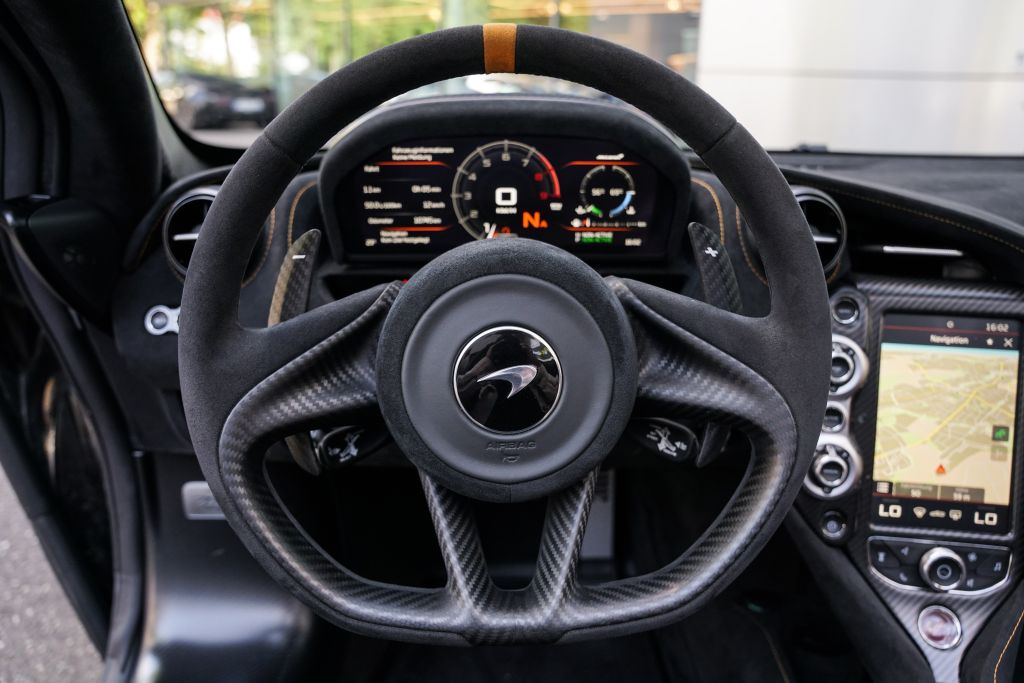 McLaren 765LT 2022