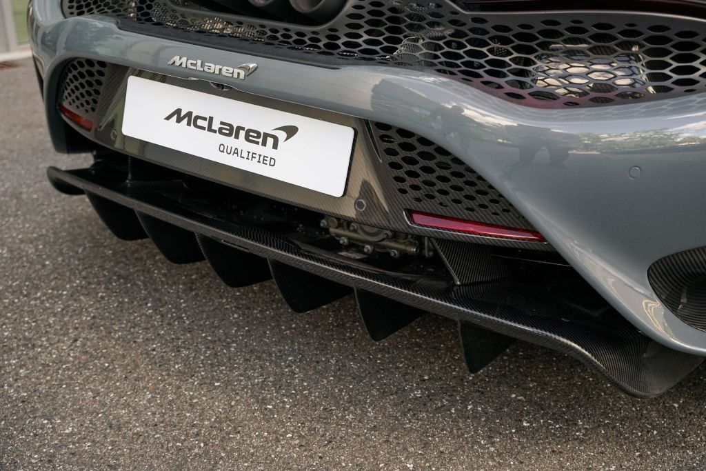 McLaren 765LT 2022