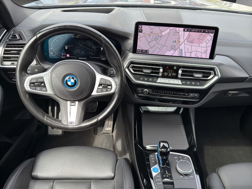 BMW iX3 2023