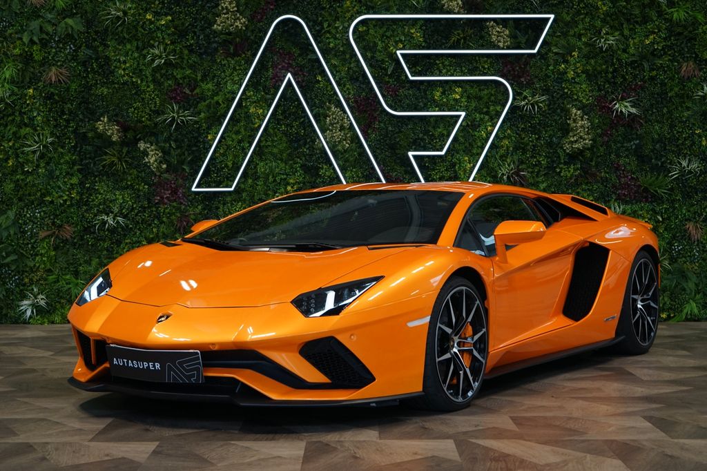 Lamborghini Aventador 2018