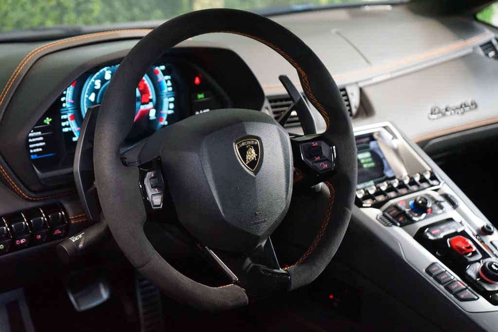 Lamborghini Aventador 2018