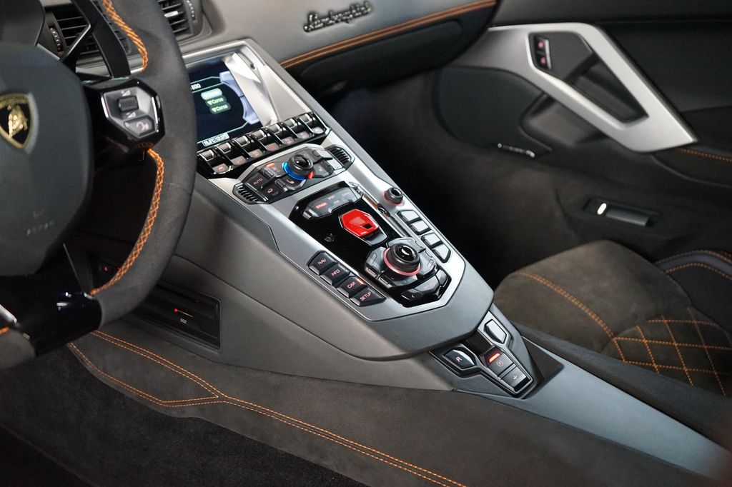 Lamborghini Aventador 2018