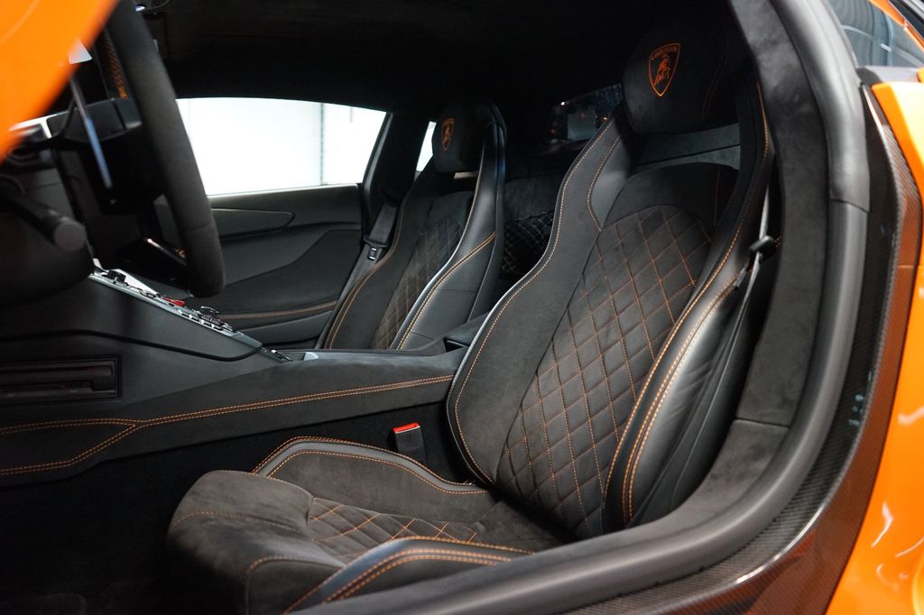 Lamborghini Aventador 2018