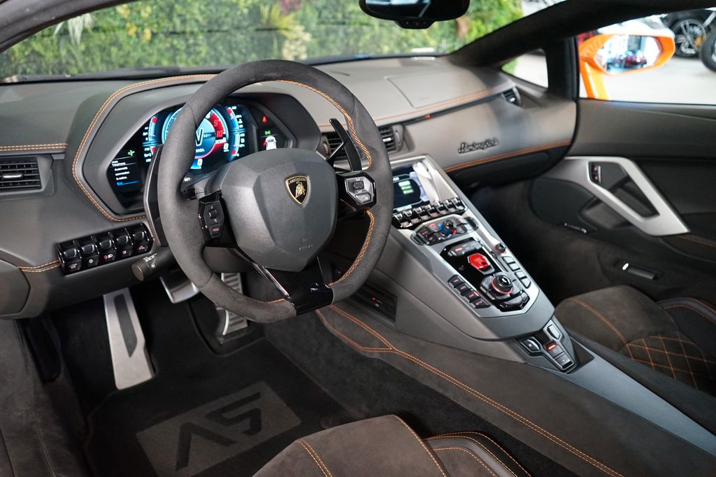 Lamborghini Aventador 2018