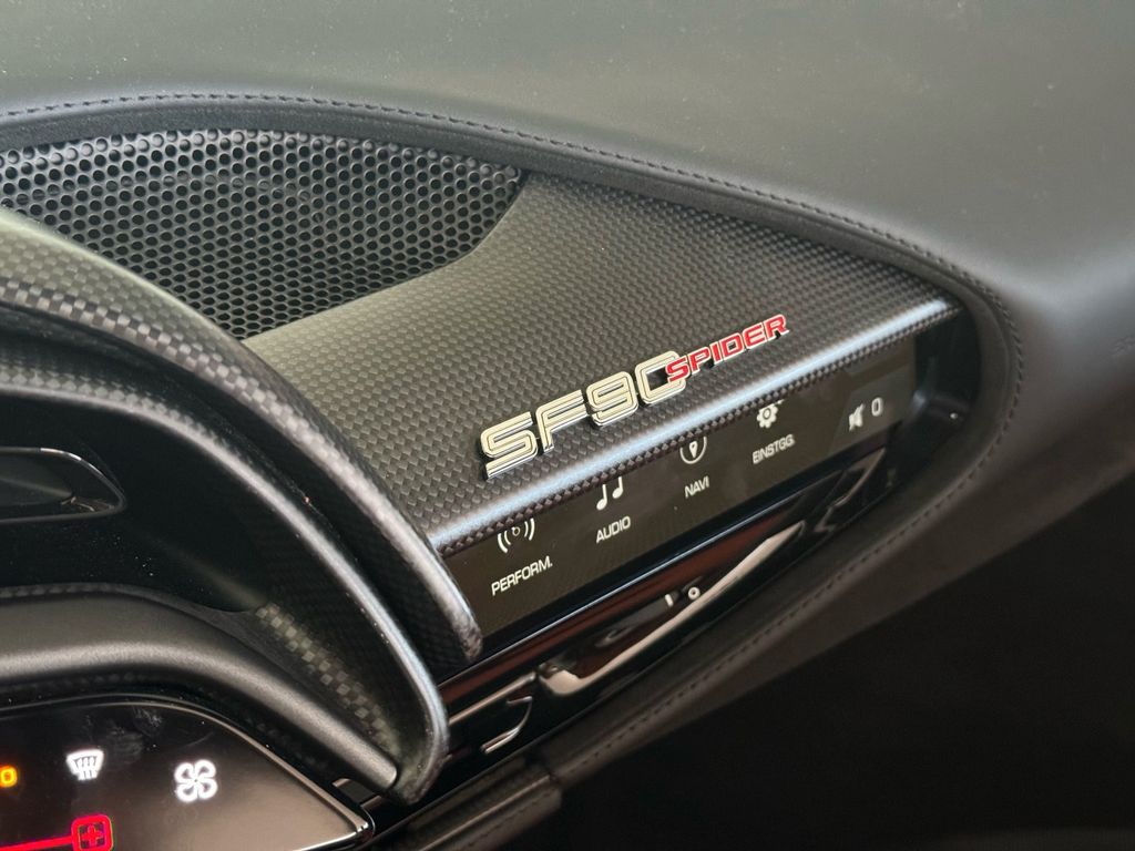 Ferrari SF90 2023