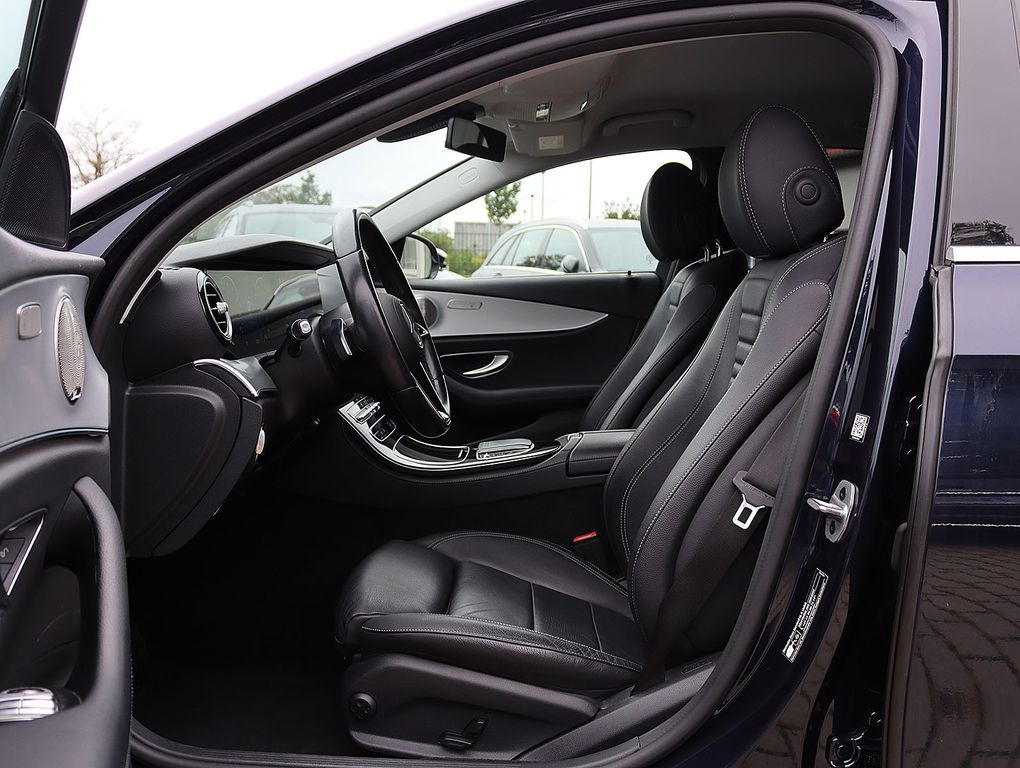 Mercedes-Benz E 300 2022