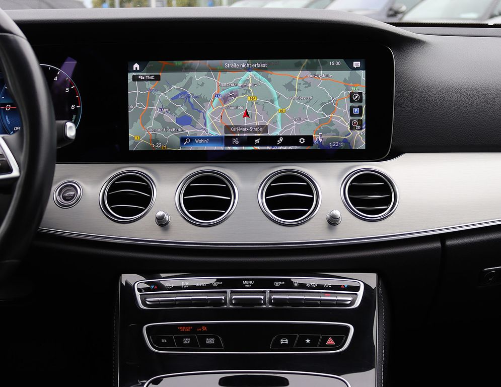 Mercedes-Benz E 300 2022