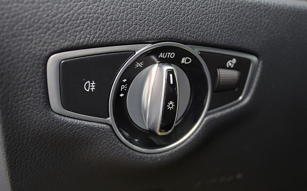 Mercedes-Benz E 300 2022