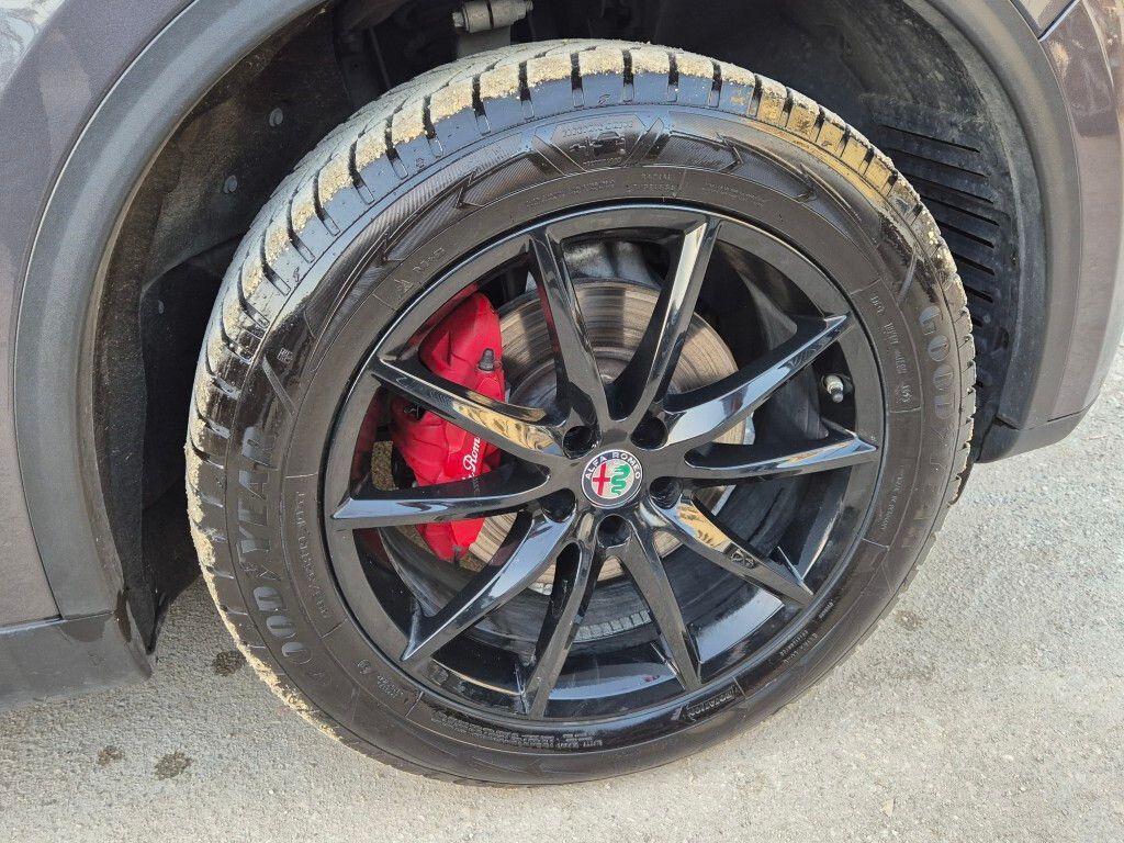 Alfa Romeo Stelvio 2020