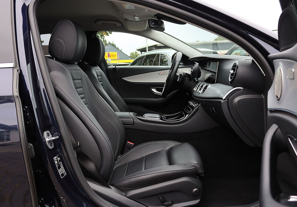 Mercedes-Benz E 300 2022