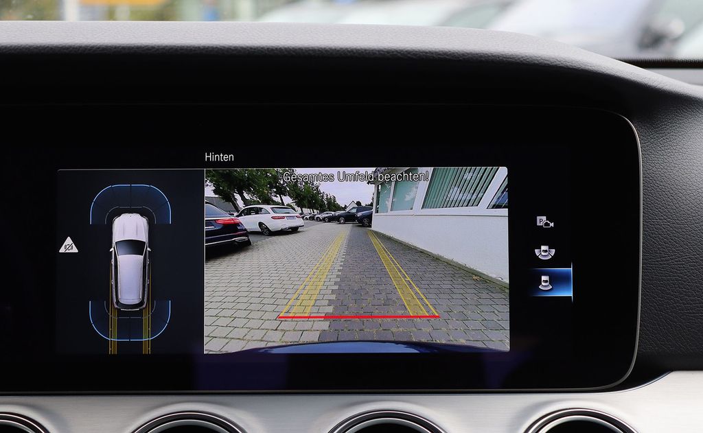 Mercedes-Benz E 300 2022