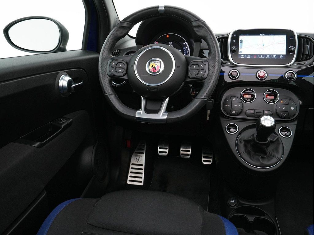 Abarth 500C 2021