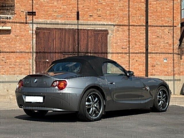 BMW Z4 2003