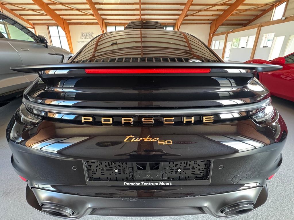 Porsche 992 2025