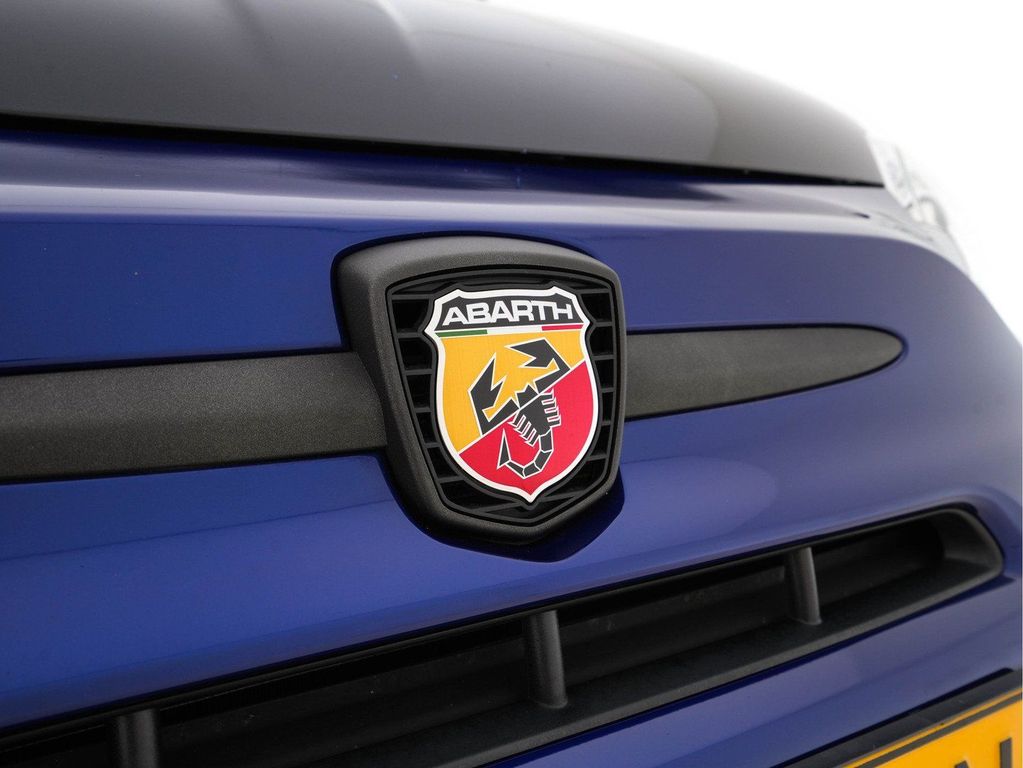 Abarth 500C 2021