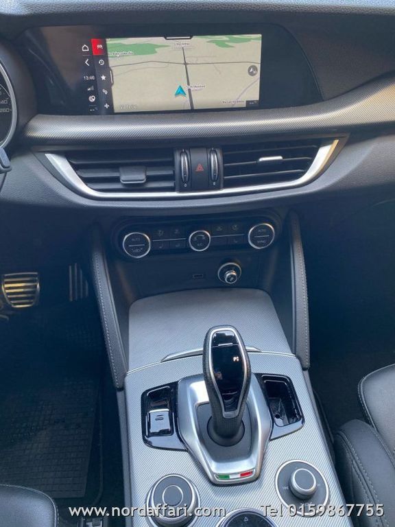 Alfa Romeo Stelvio 2023