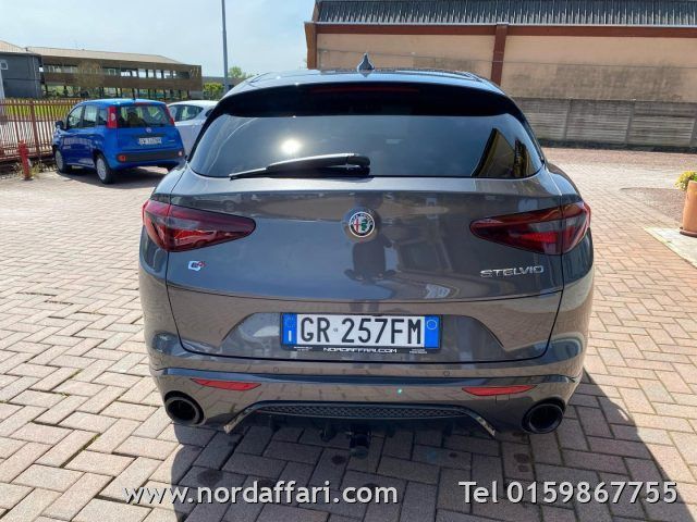 Alfa Romeo Stelvio 2023