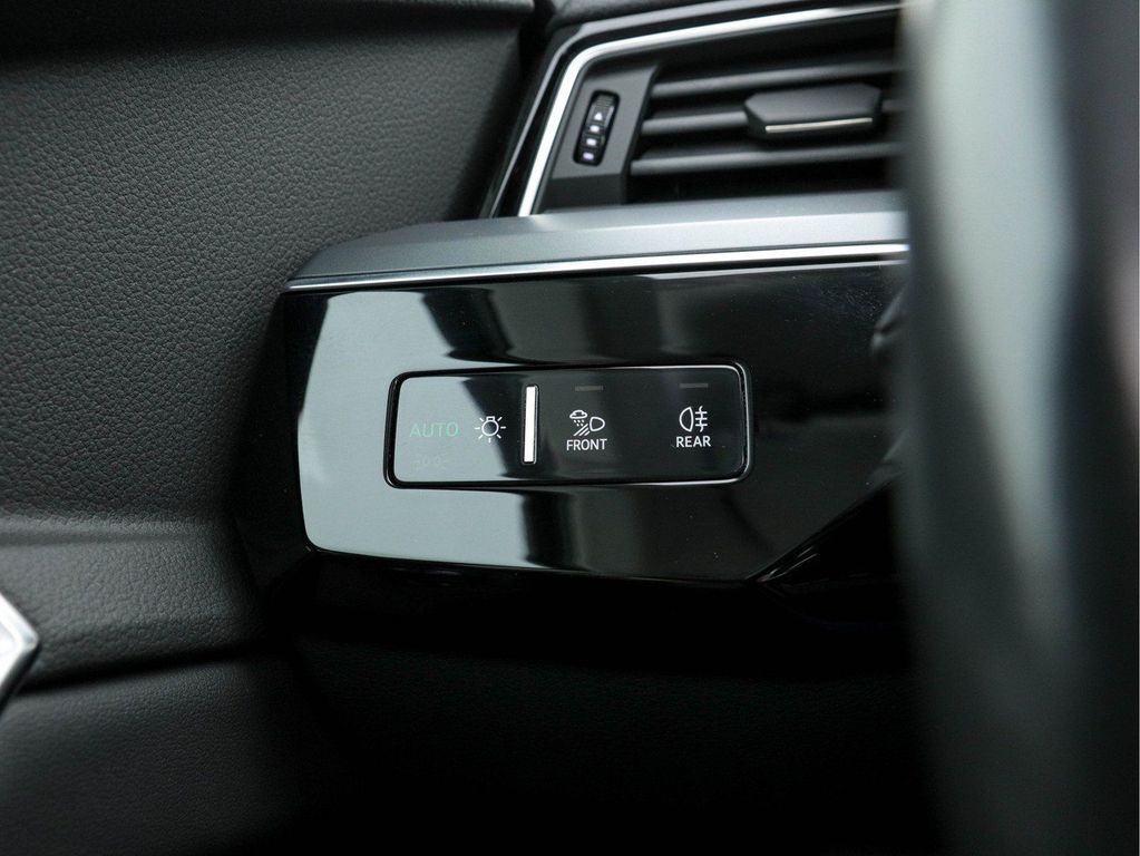 Audi e-tron 2019