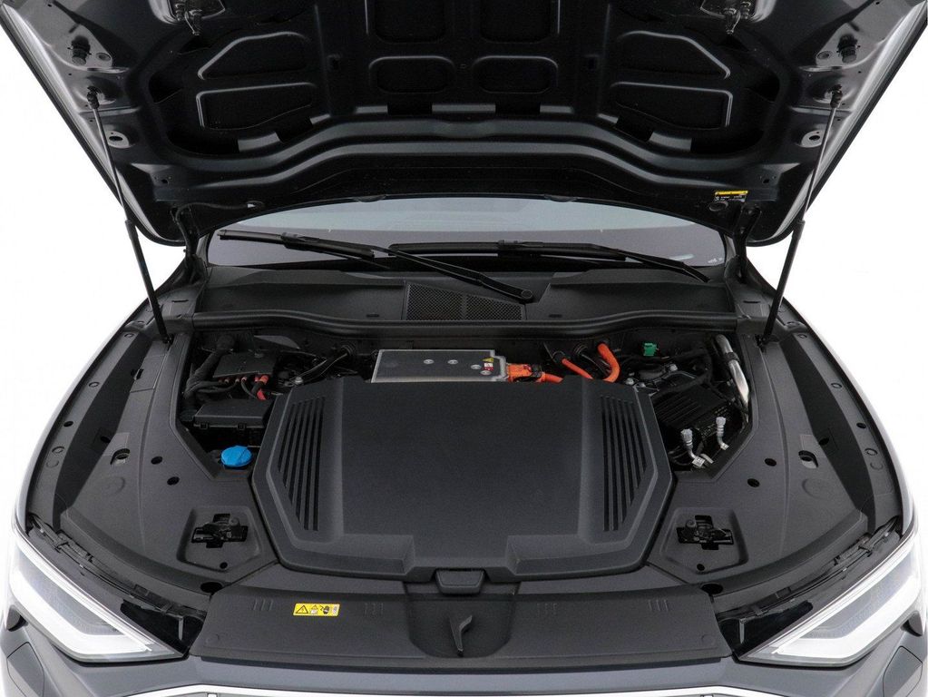 Audi e-tron 2019