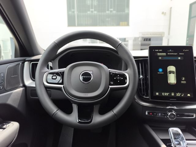 Volvo XC60 2025