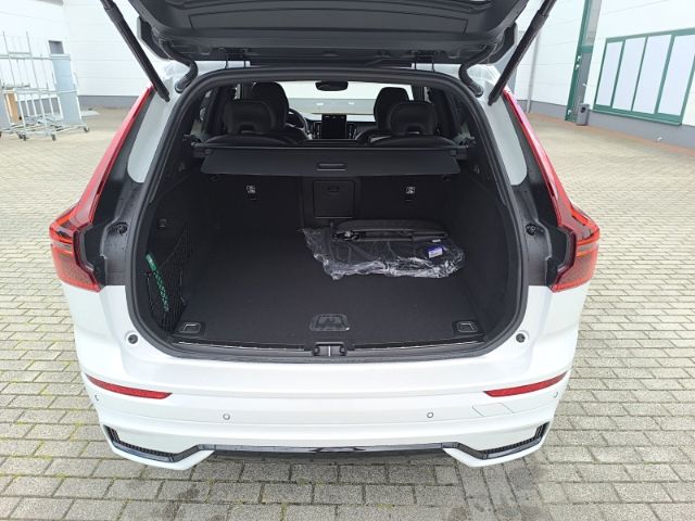 Volvo XC60 2025