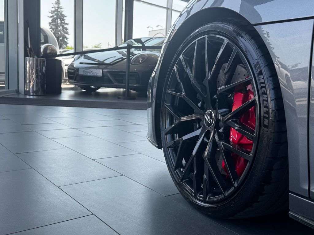 Audi R8 2019