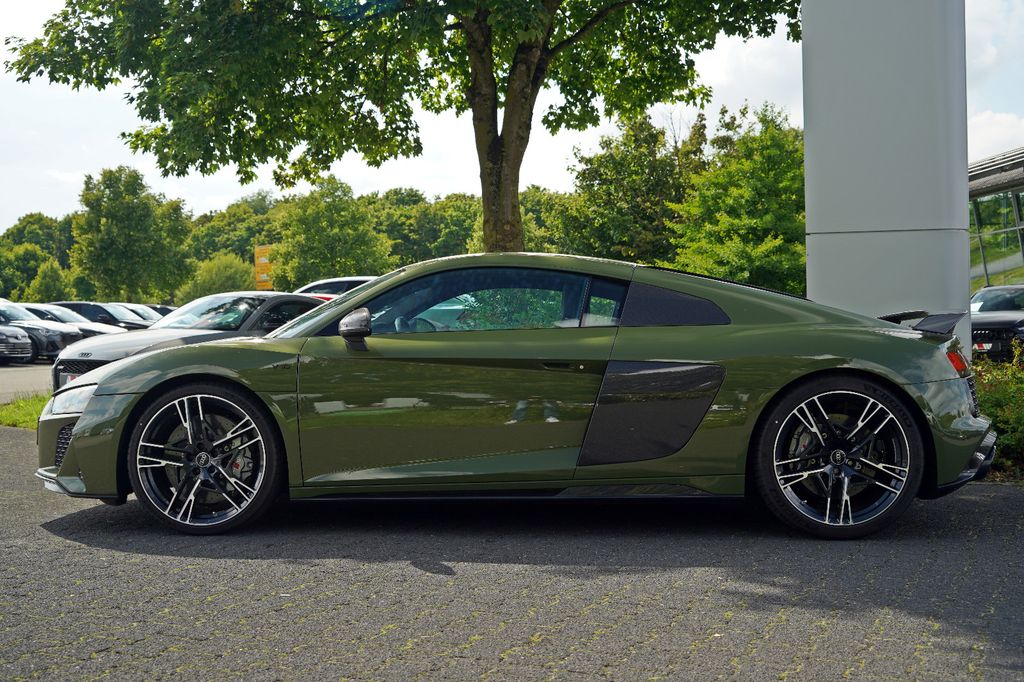 Audi R8 2024