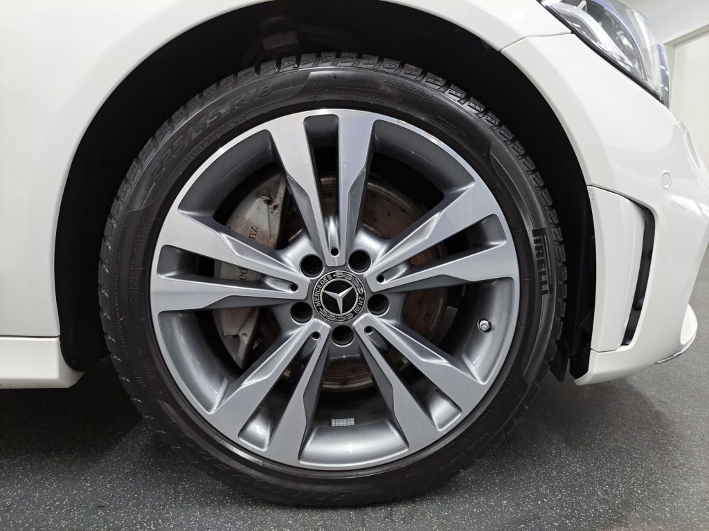 Mercedes-Benz C 300 2021
