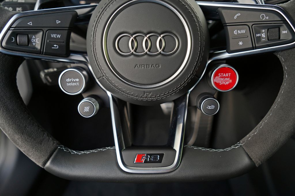 Audi R8 2024