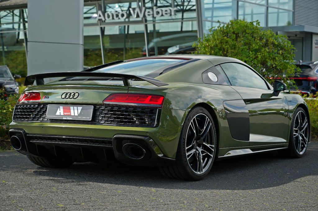 Audi R8 2024