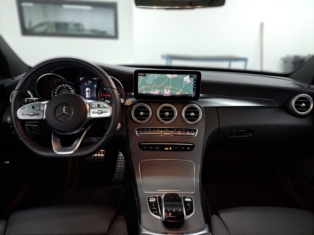 Mercedes-Benz C 300 2021