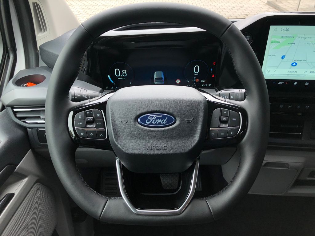 Ford Tourneo Custom 2025