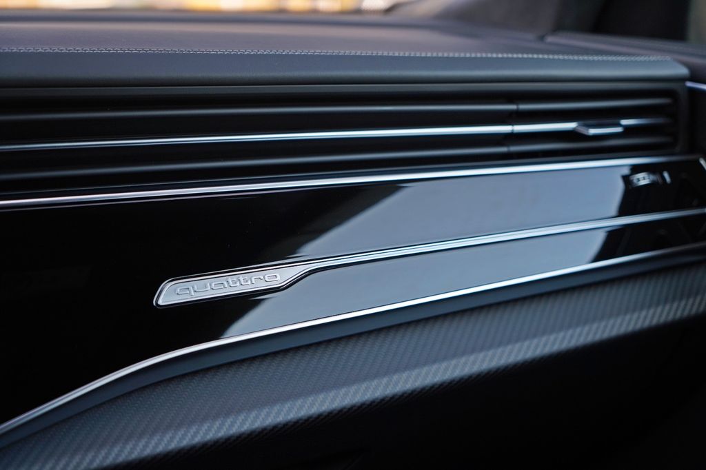 Audi RSQ8 2025