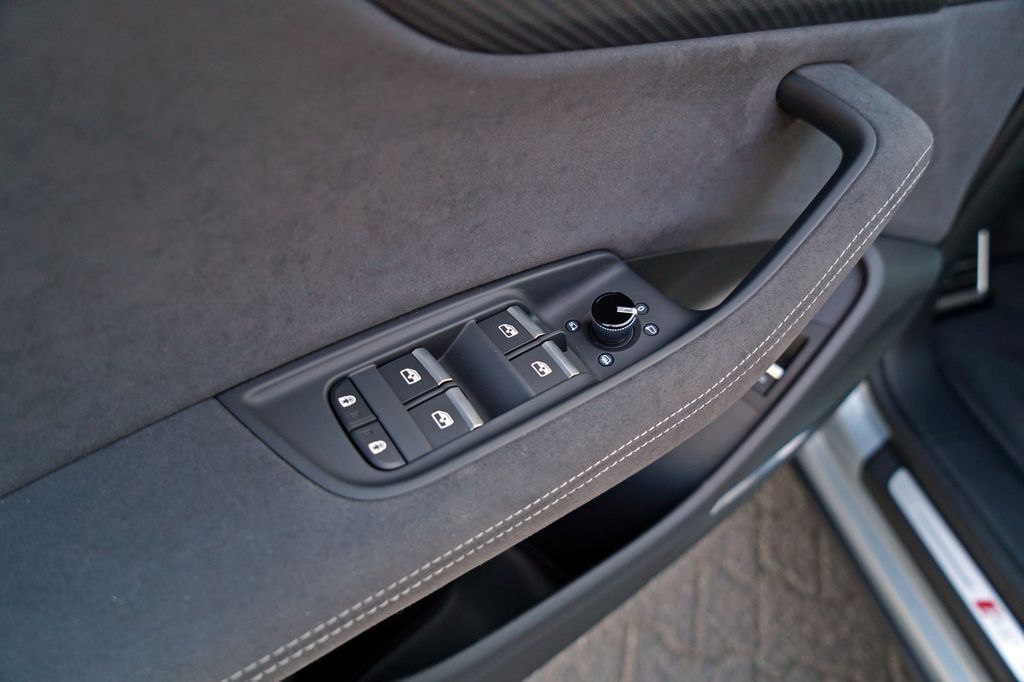 Audi RSQ8 2025