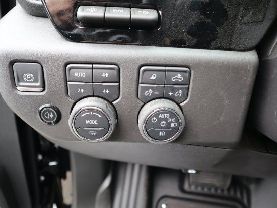 Chevrolet Silverado 2025