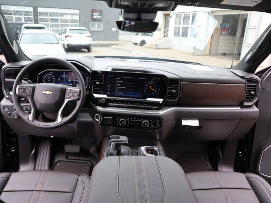 Chevrolet Silverado 2025