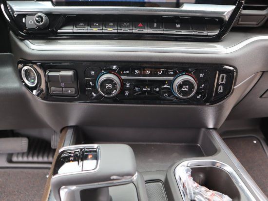 Chevrolet Silverado 2025