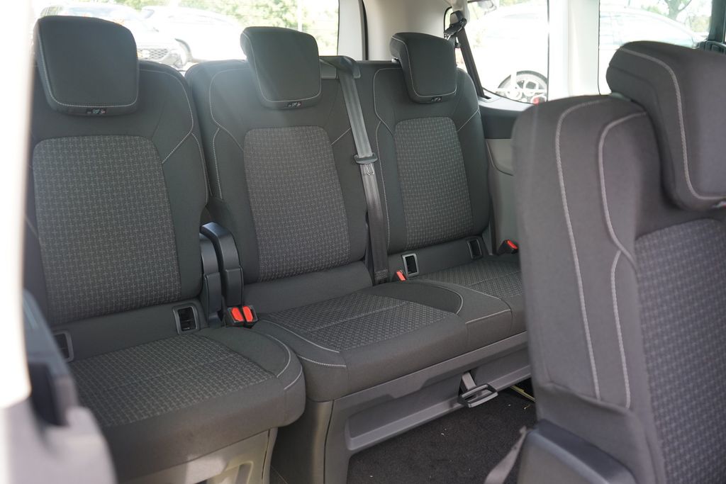 Ford Tourneo Custom 2025